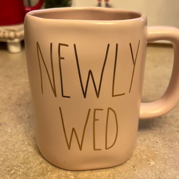 “NEWLYWED” Rae Dunn Mug - Picture 1 of 2